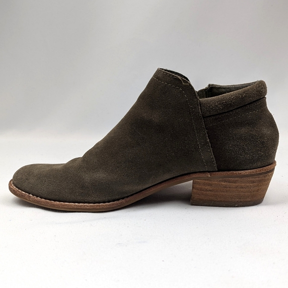 Steve Madden Tobii Suede Booties Side Zip Block Heel Shooties Olive Green 7.5 - Picture 9 of 16